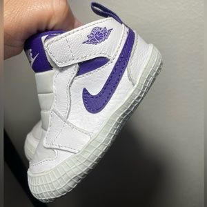 Like New - size 4 Nike Jordan 1’s - worn a couple times